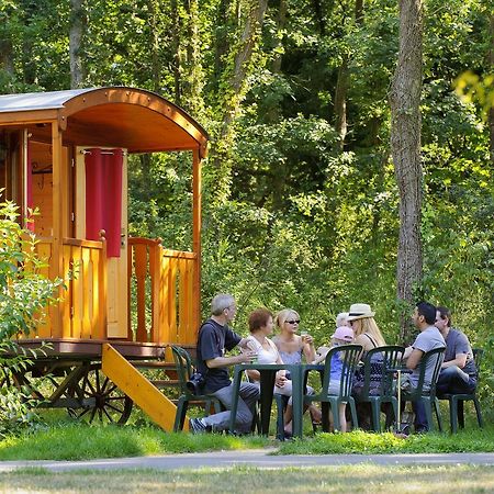 Roulottes De Bois Le Roi Villa Ngoại thất bức ảnh